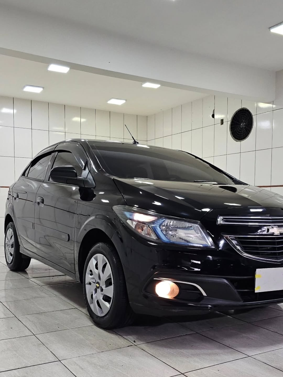 CHEVROLET ONIX HATCH LT 1.4 8V FLEXPOWER 5P AUTOMÁTICO – 2014